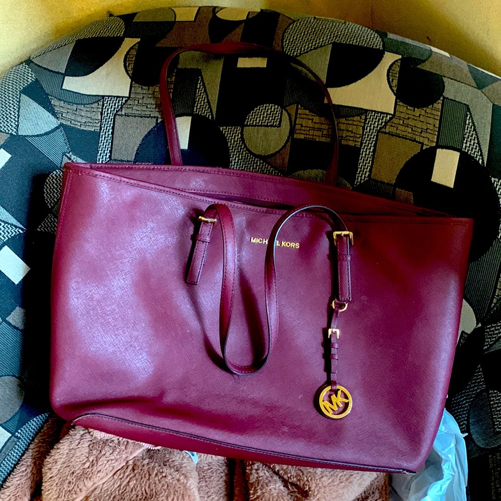 Michael Kors maroon bag
